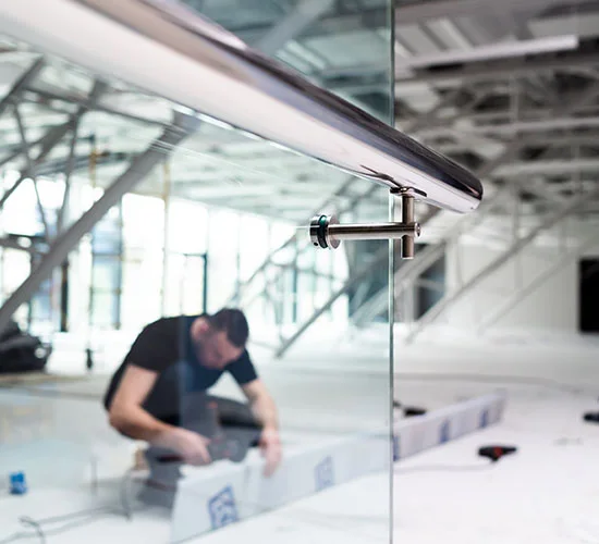 Seminole, FL highly skilled glass repair technicians